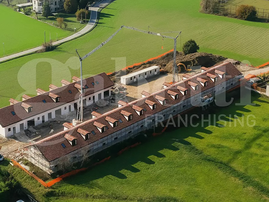 Immagine 4 di Villa in vendita  in Via STUPINIGI, 45/20 a Vinovo