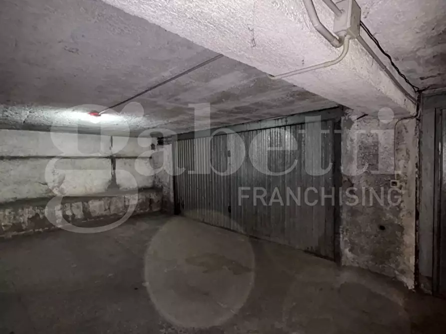 Immagine 4 di Box auto in vendita  in Via Consolare Latina, 65 a Colleferro