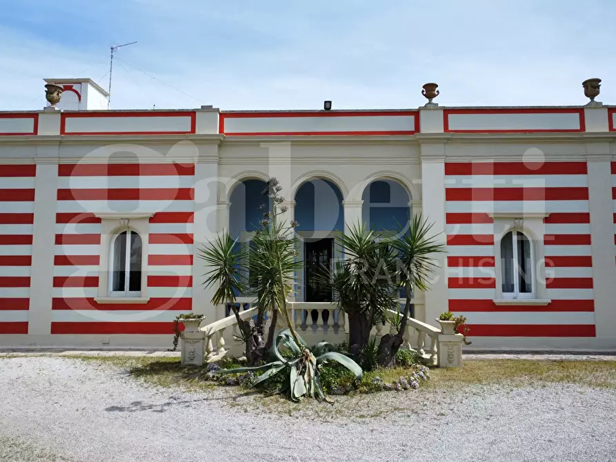 Immagine 2 di Villa in vendita  in Via Garibaldi, 43 a Arnesano