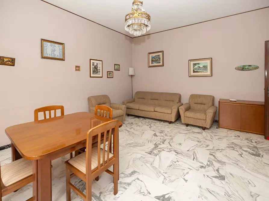 Immagine 7 di Appartamento in vendita  in Via OBERDAN, 10 a Ragusa