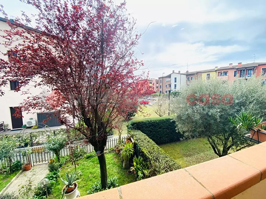 Immagine 4 di Villetta a schiera in vendita  in Via salvo d'acquisto, 13 a Casalgrande