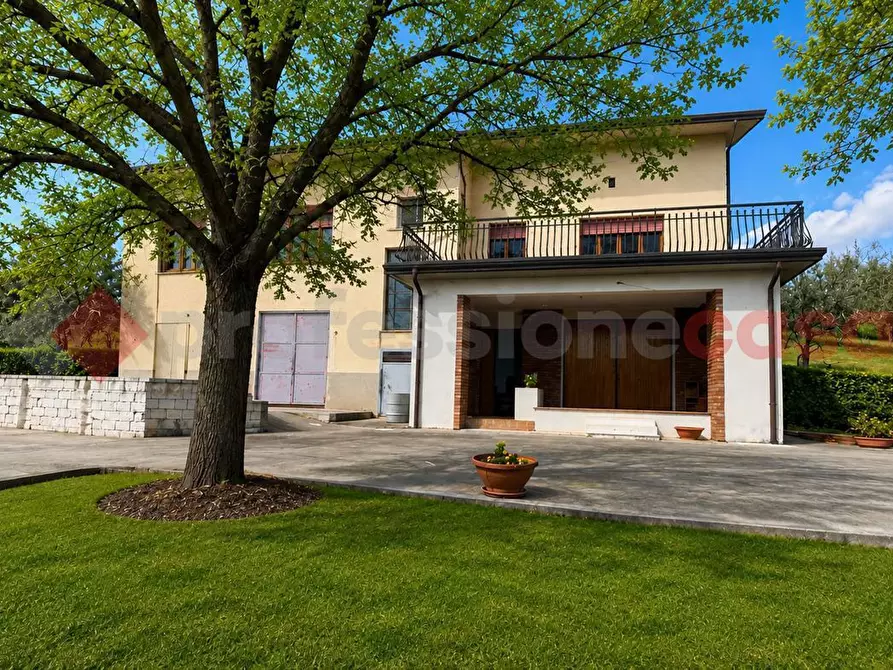 Immagine 1 di Villa in vendita  in Strada Regionale 155, 37 a Alatri