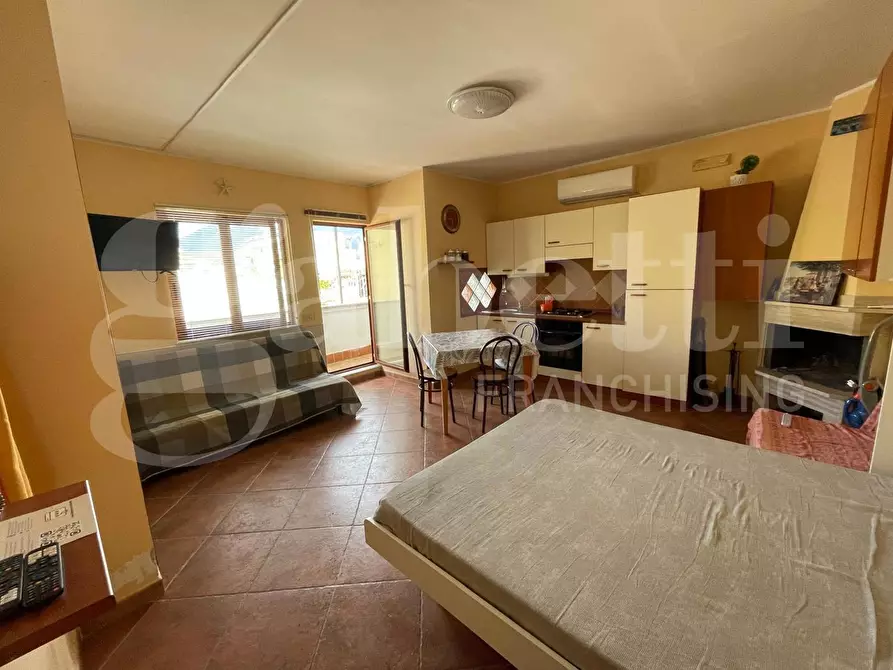 Immagine 2 di Appartamento in vendita  in Vico 11 Lungomare G. Caboto, 41 a Gaeta