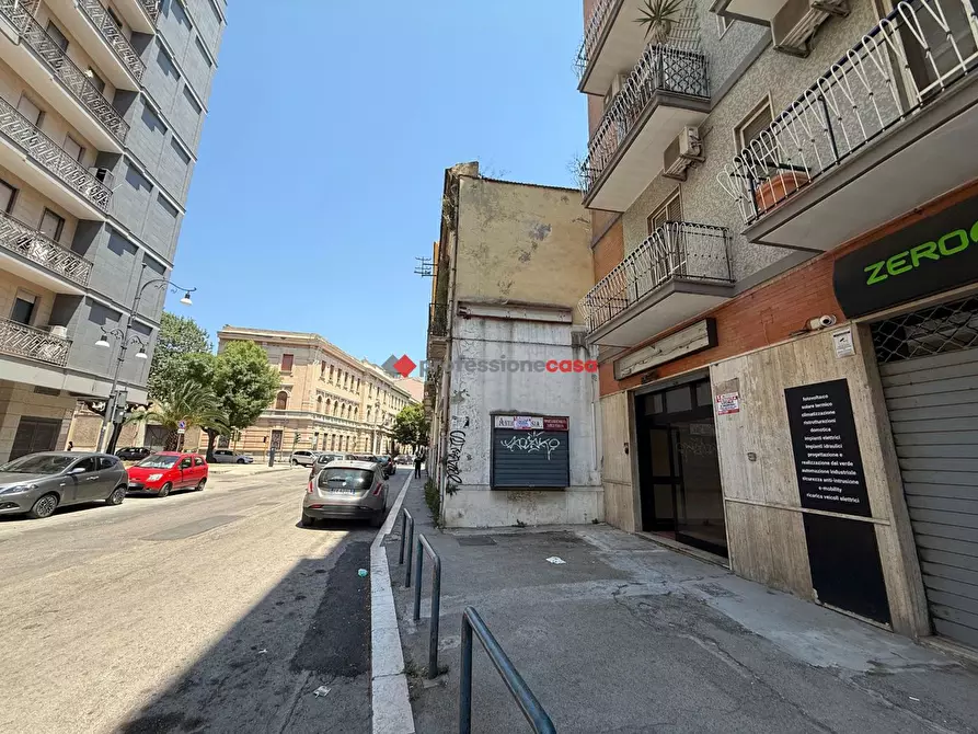 Immagine 2 di Negozio in vendita  in Via Vittime Civili, 9 a Foggia