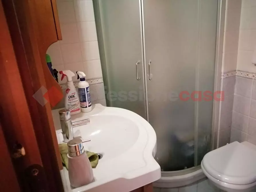 Immagine 8 di Appartamento in vendita  in Via 2 maggio a Castel Ritaldi