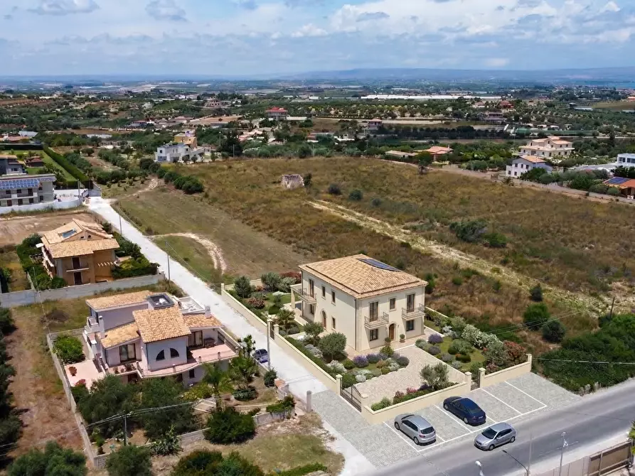 Immagine 7 di Terreno residenziale in vendita  in Via Sebastiano Fortuna, . a Pachino