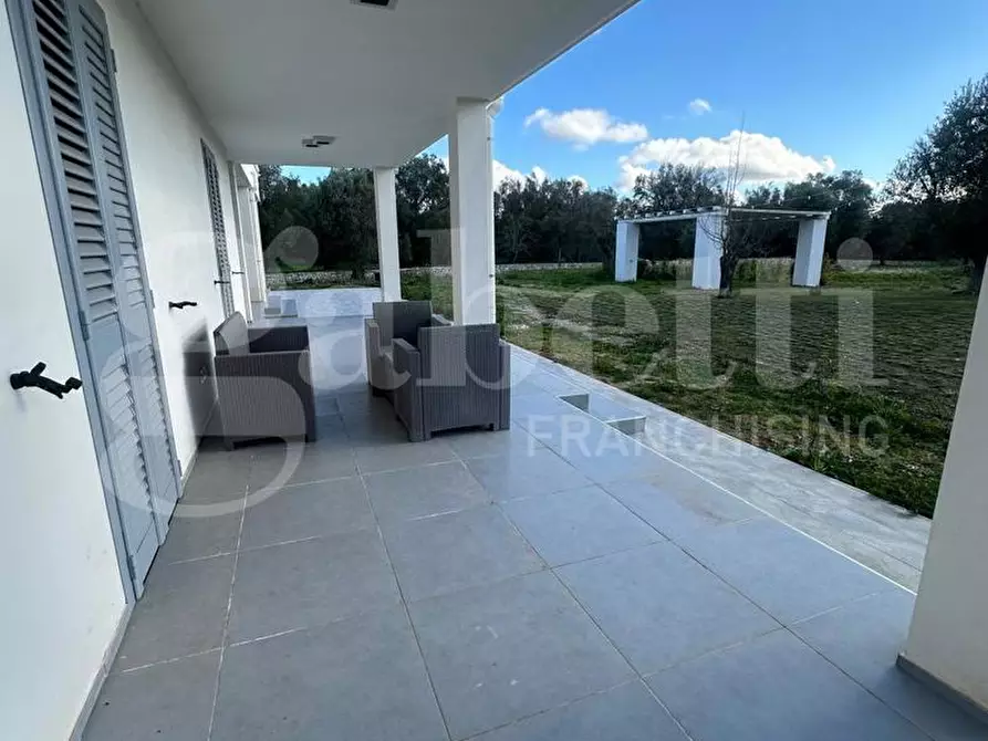 Immagine 14 di Villa in vendita  in Contrada Monticello a Carovigno