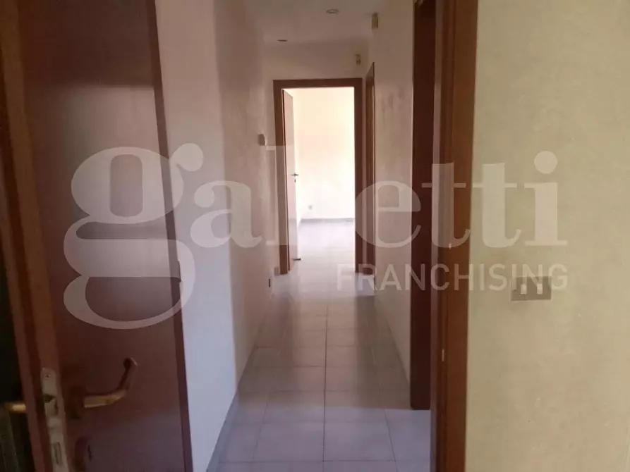 Immagine 9 di Appartamento in vendita  in Piazza G.B.TEDESCO, 6 a Taranto