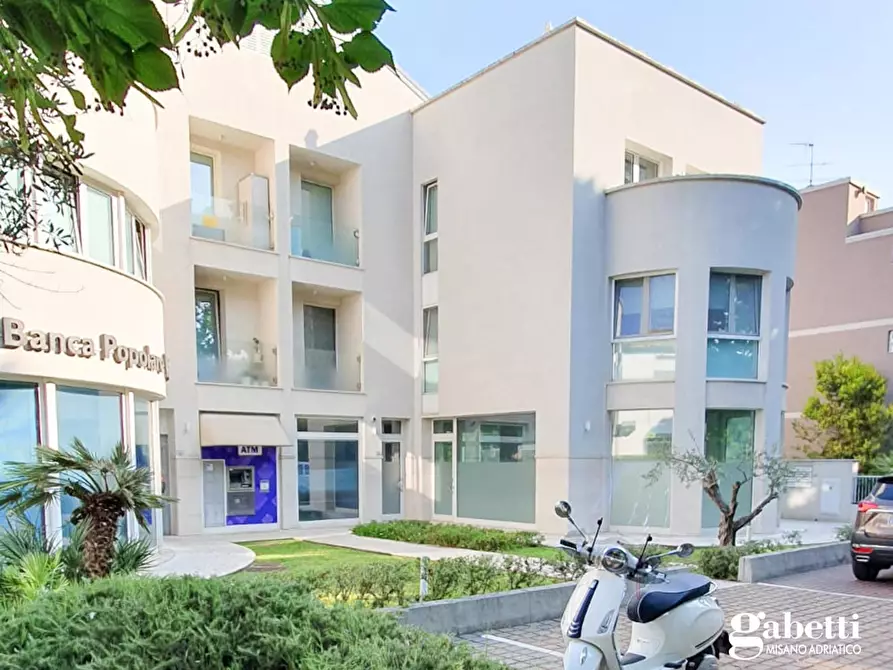 Immagine 1 di Negozio in vendita  in Via Roma, snc a San Giovanni In Marignano