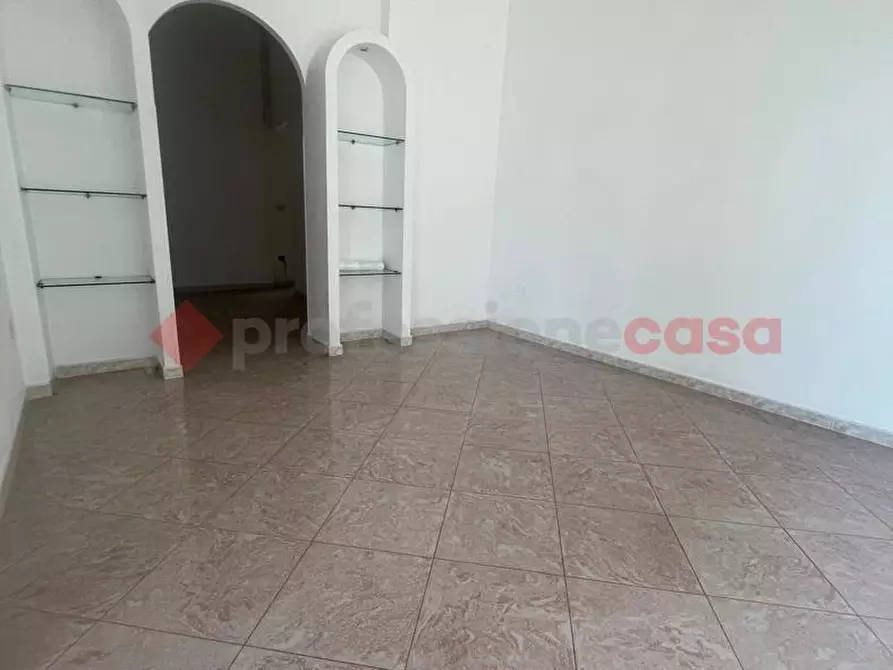 Immagine 8 di Negozio in vendita  in Via Antonio Fogazzaro, 24 a Ostuni