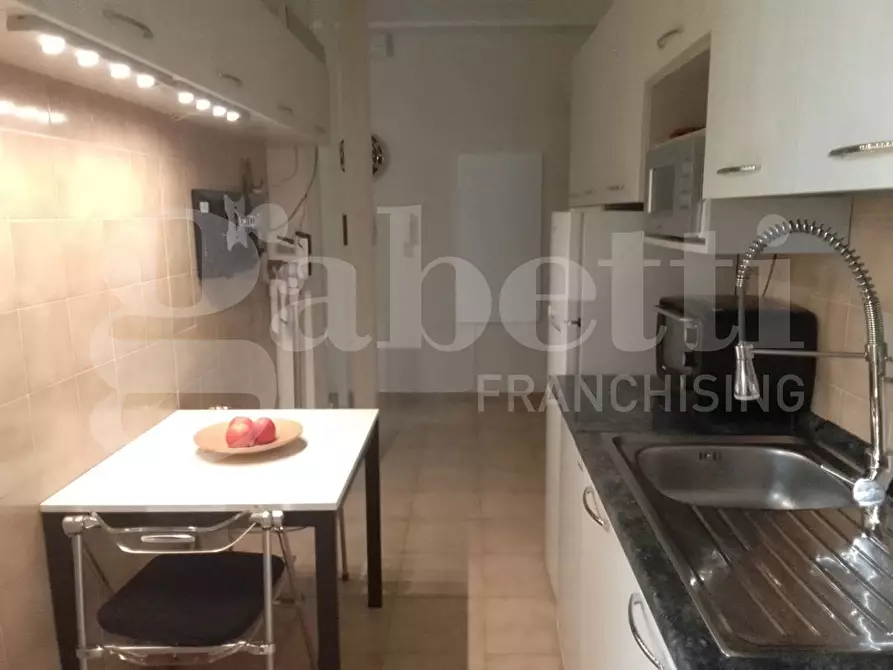 Immagine 9 di Appartamento in vendita  in Piazza G.B.TEDESCO, 22 a Taranto