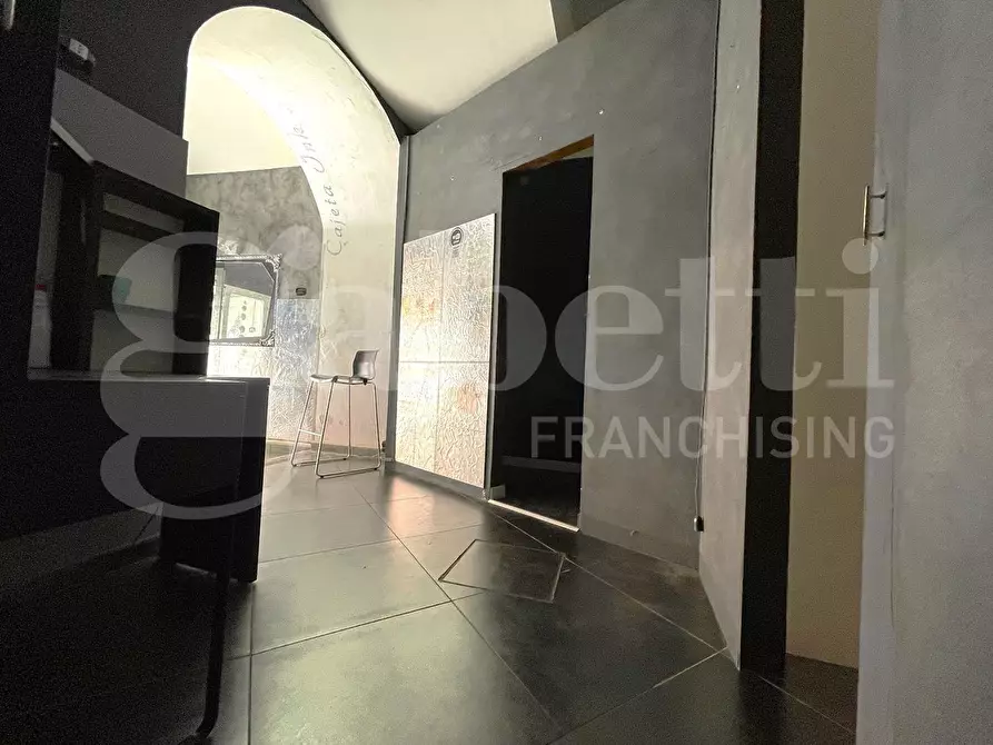 Immagine 11 di Negozio in affitto  in Via Duomo, s.n.c. a Gaeta