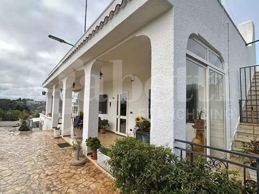 Immagine 2 di Villa in vendita  in Contrada Monte La Morte, sn a Ostuni