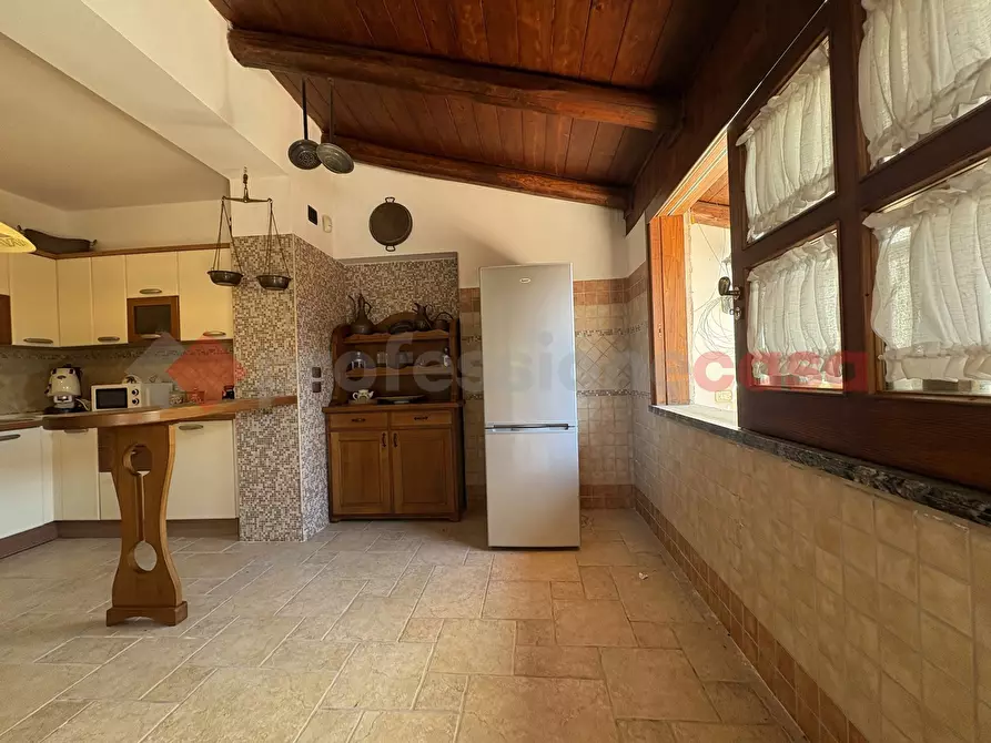 Immagine 18 di Villa in vendita  in Via RIO CLARO 2, 2 a Fondi