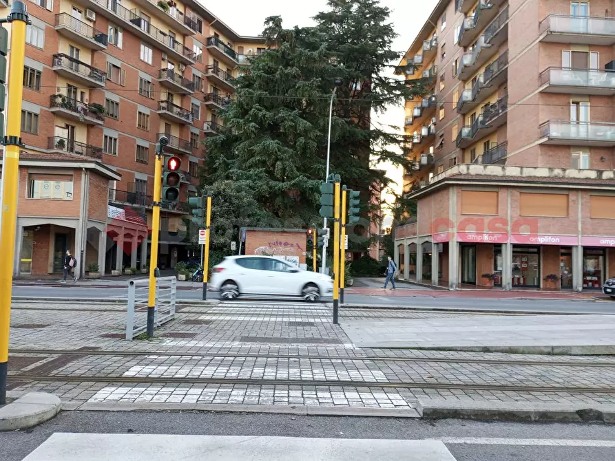 Immagine 5 di Negozio in vendita  in Via DI NOVOLI, 12R a Firenze