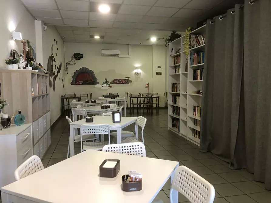 Immagine 11 di Bar / Ristorante in vendita  in Via Chiappitto, 30 a Alatri