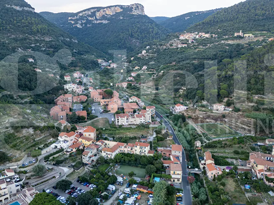 Immagine 28 di Appartamento in vendita  in Via Calvisio a Finale Ligure