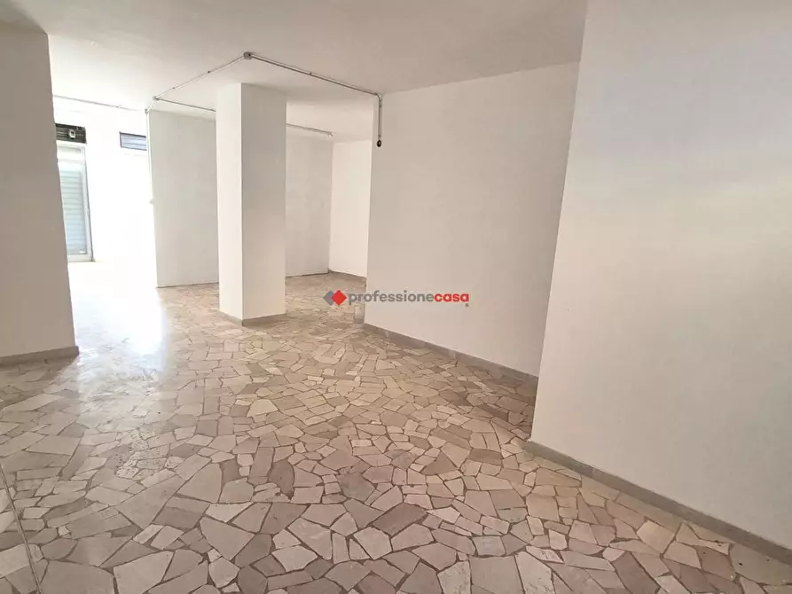 Immagine 7 di Negozio in affitto  in Via Benedetto Croce, 85 a Foggia