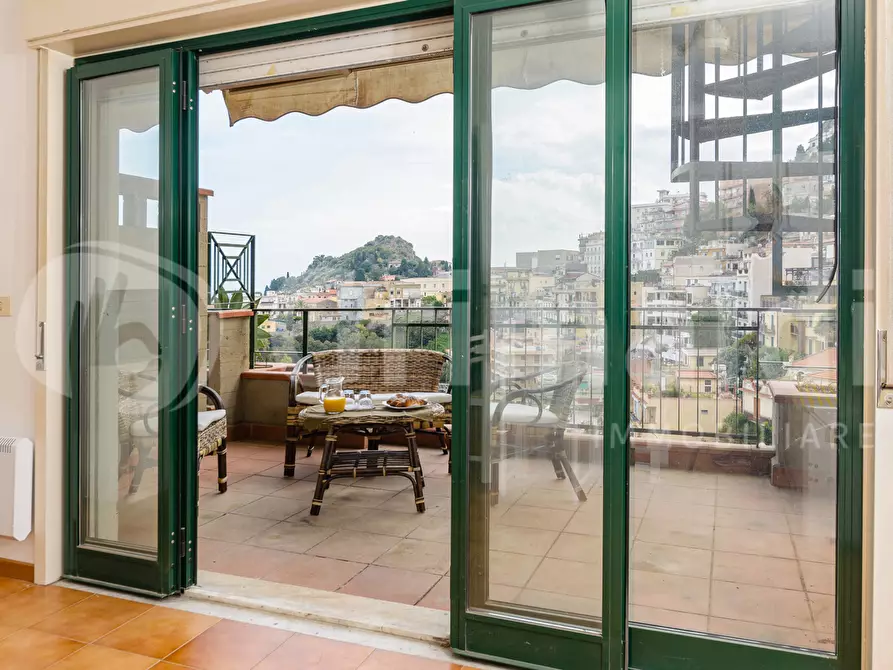 Immagine 20 di Appartamento in vendita  in Piazza Franz Pagano, 26 a Taormina