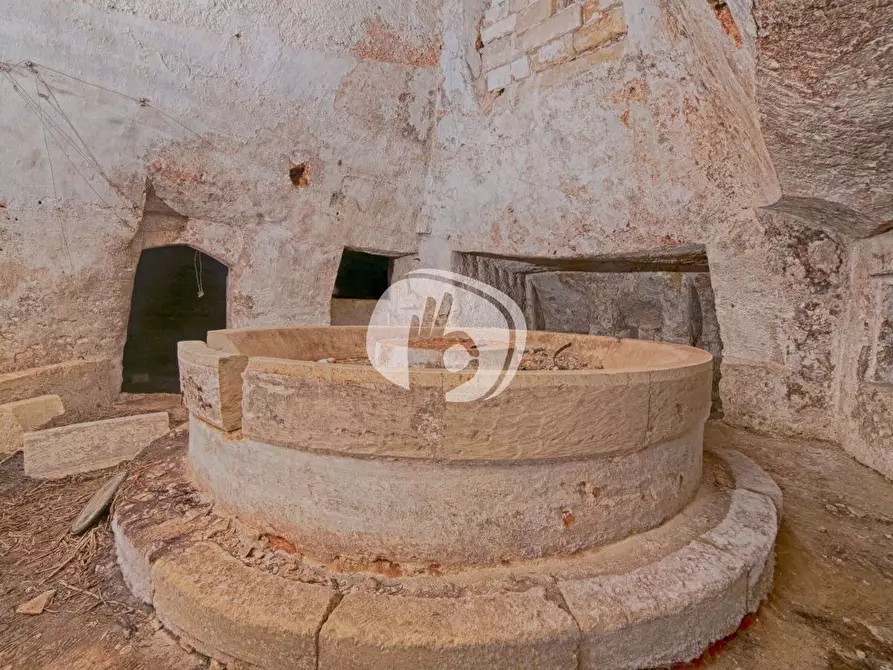 Immagine 17 di Rustico / casale in vendita  in Vico Castello, 15 a Parabita