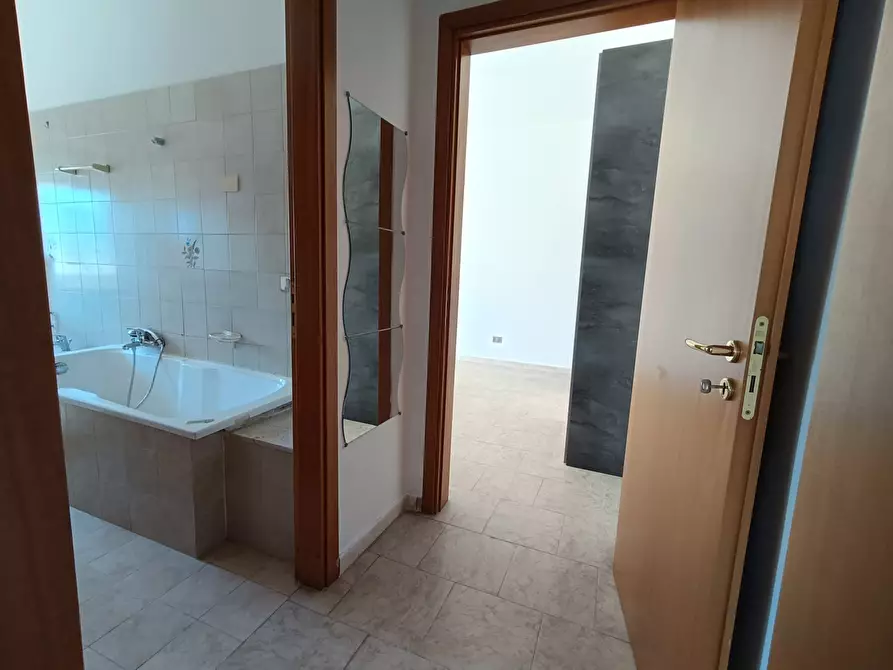 Immagine 11 di Appartamento in vendita  in Via Spadafora, Via san Martino, 5 a Spadafora