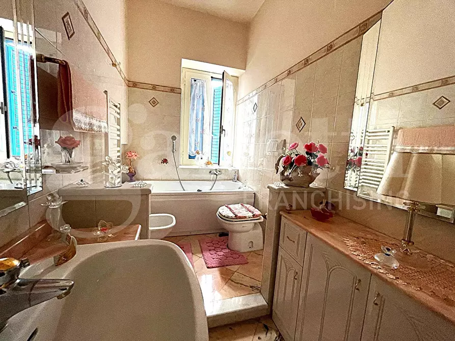 Immagine 20 di Appartamento in vendita  in Via Lungomare G. Caboto, 216 a Gaeta