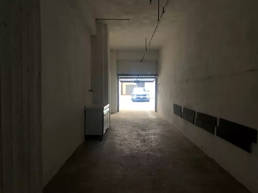 Immagine 6 di Box auto in vendita  in Viale Roma, 7 a Bologna