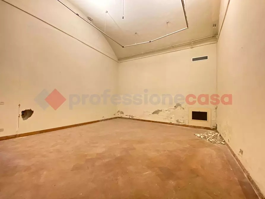 Immagine 6 di Attività commerciale in affitto  in Via BORGO OGNISSANTI a Firenze