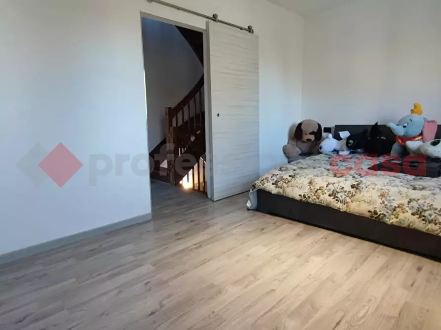 Immagine 9 di Villa in vendita  in Via SALVATOR ALLENDE, 25 a Locate Di Triulzi