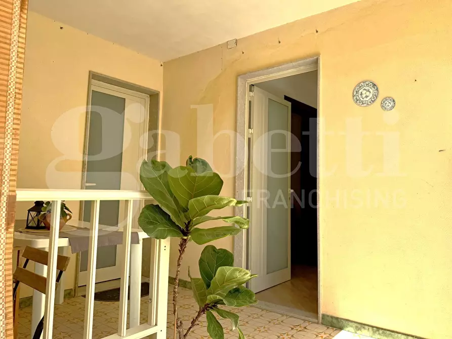 Immagine 4 di Appartamento in vendita  in Via delle Palme, 6 a Santa Croce Camerina
