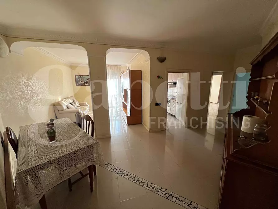 Immagine 3 di Appartamento in vendita  in Piazza Roma, 1 a Mariano Comense