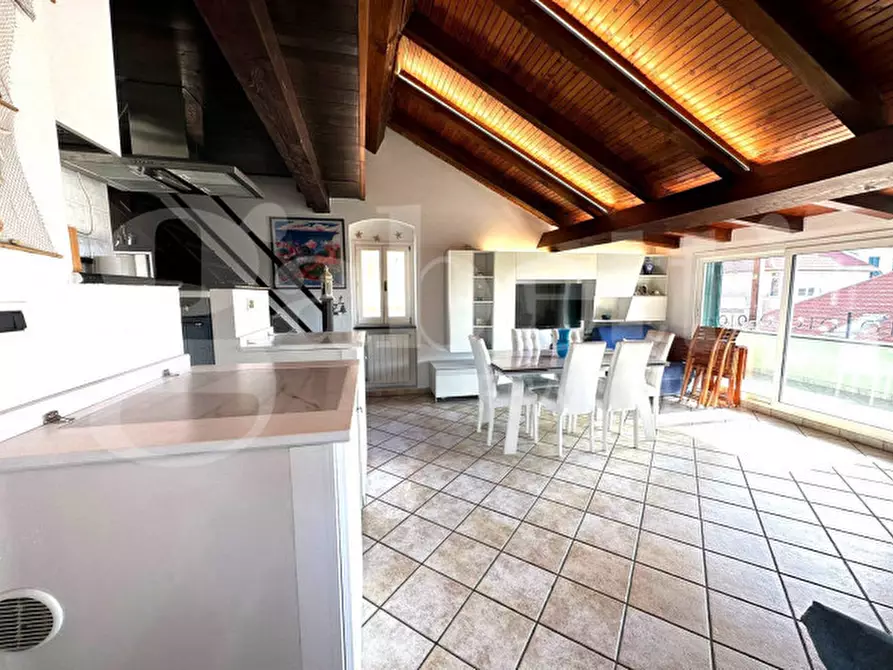 Immagine 17 di Appartamento in vendita  in Via Pertica a Finale Ligure