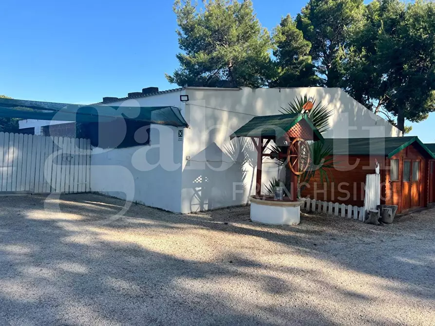 Immagine 21 di Ufficio in vendita  in Via ALBERTO SORDI, 4600 a Taranto