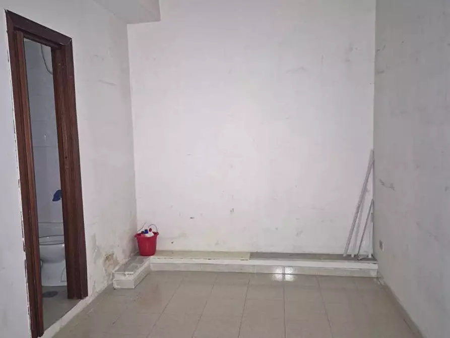 Immagine 17 di Negozio in vendita  in Via Vesuvio, 195 a Trecase