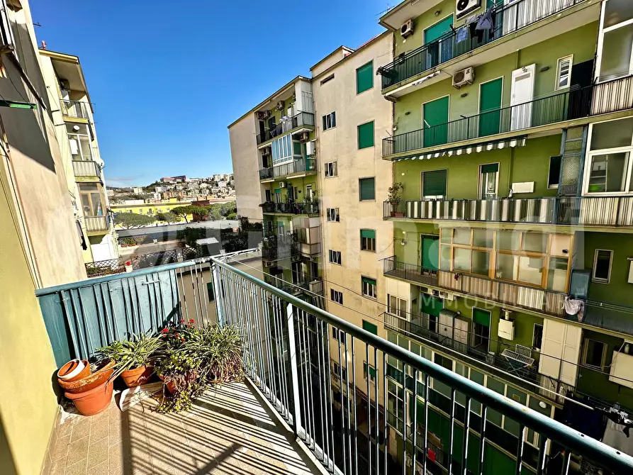 Immagine 13 di Appartamento in vendita  in Via rodi, 4 a Napoli