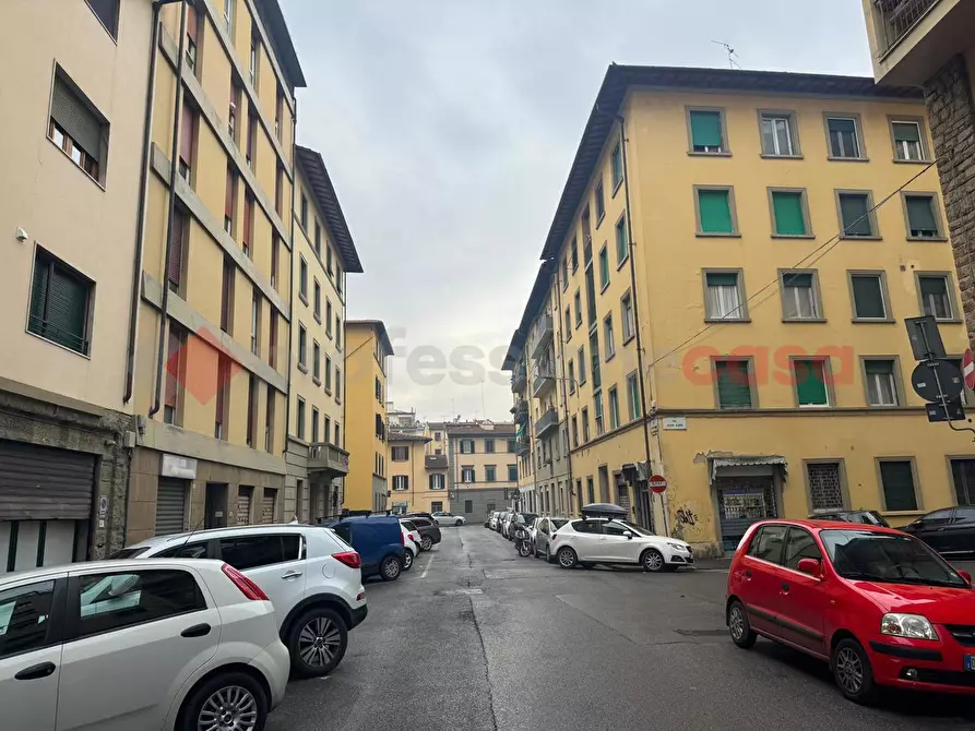 Immagine 6 di Negozio in affitto  in Via ULIVELLI, 16R a Firenze