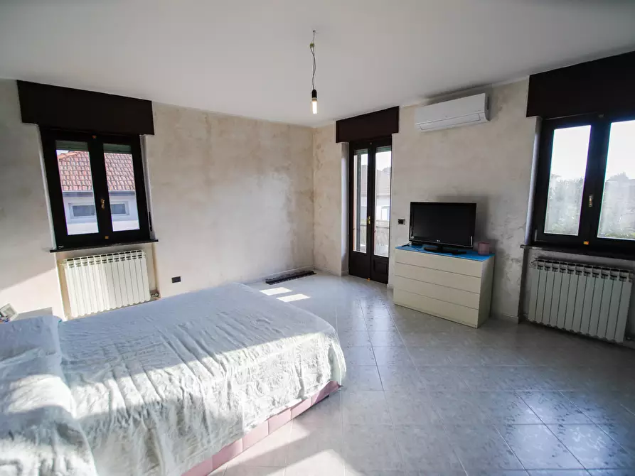 Immagine 11 di Casa indipendente in vendita  in Via Giuseppe di Vittorio a Rivarolo Canavese