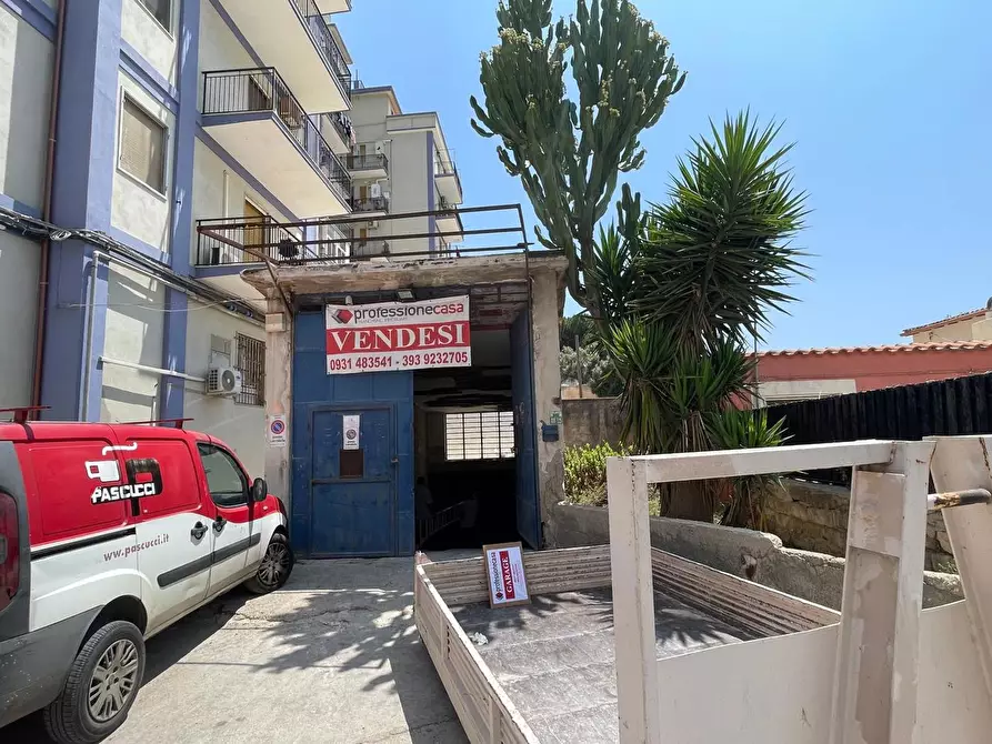 Immagine 1 di Box auto in vendita  in Viale tica, 6 a Siracusa