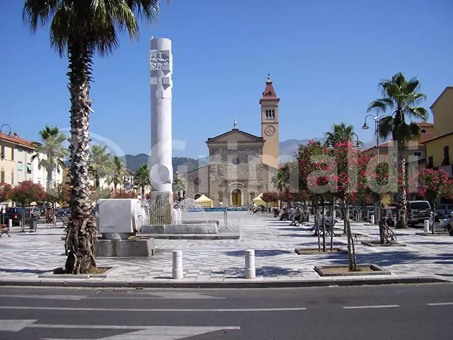 Immagine 13 di Ufficio in vendita  in Via Pelliccia, 2 a Carrara