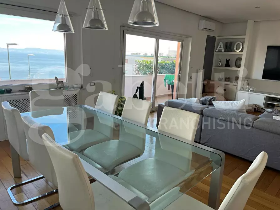 Immagine 1 di Appartamento in vendita  in Via Scipione Capece a Napoli