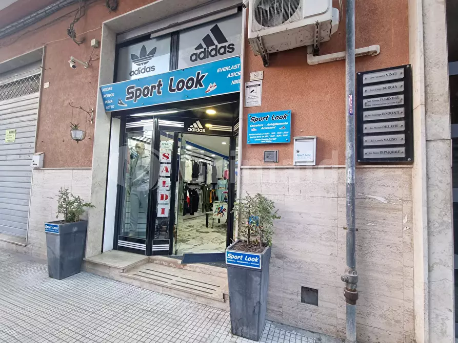 Immagine 1 di Negozio in vendita  in Viale Zecchino, 81 a Siracusa