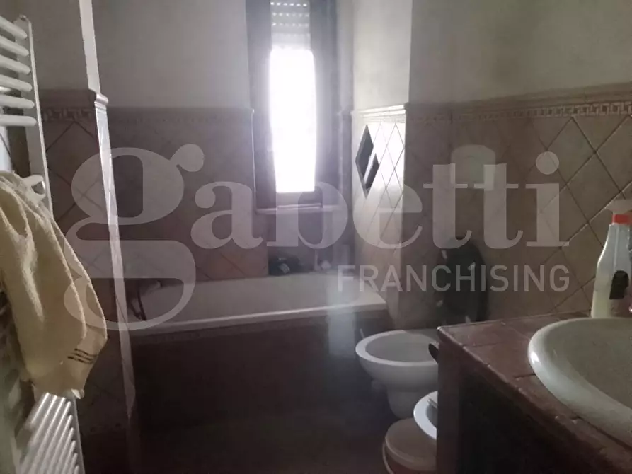 Immagine 15 di Appartamento in vendita  in Piazza SANDRO PERTINI, 15 a Taranto