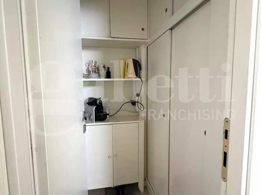 Immagine 15 di Ufficio in vendita  in Via Gaetano Donizzetti, 7B a Roma