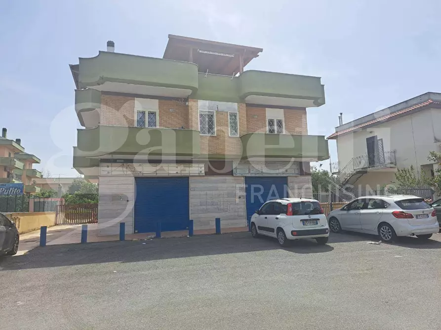 Immagine 2 di Attività commerciale in vendita  in Via delle murene, 11 a Ardea