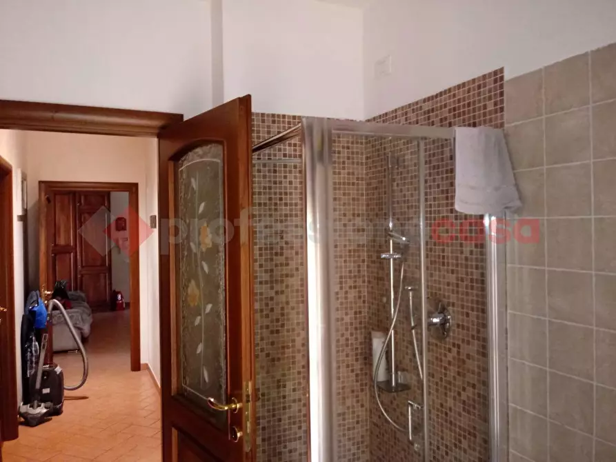 Immagine 7 di Appartamento in vendita  in Via 2 maggio a Castel Ritaldi