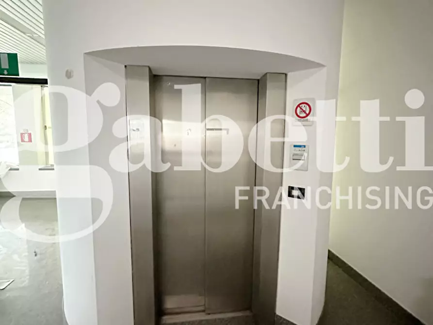 Immagine 5 di Ufficio in vendita  in Via Giuriolo, 2 a Montecchio Maggiore