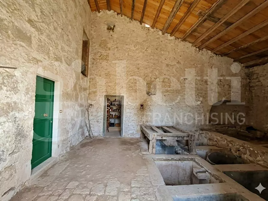 Immagine 11 di Rustico / casale in vendita  in Contrada OLIVIERI, SN a Vittoria