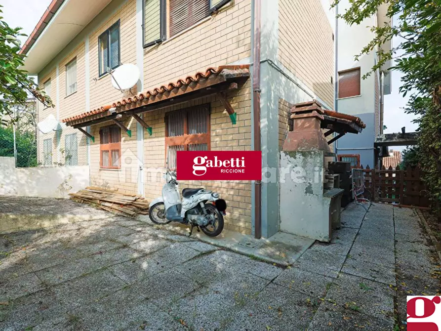 Immagine 17 di Appartamento in vendita  in Viale CASOLI a Riccione