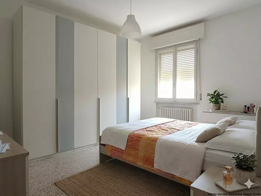 Immagine 4 di Appartamento in vendita  in Via Lustrini, 7 a Reggio Nell'emilia