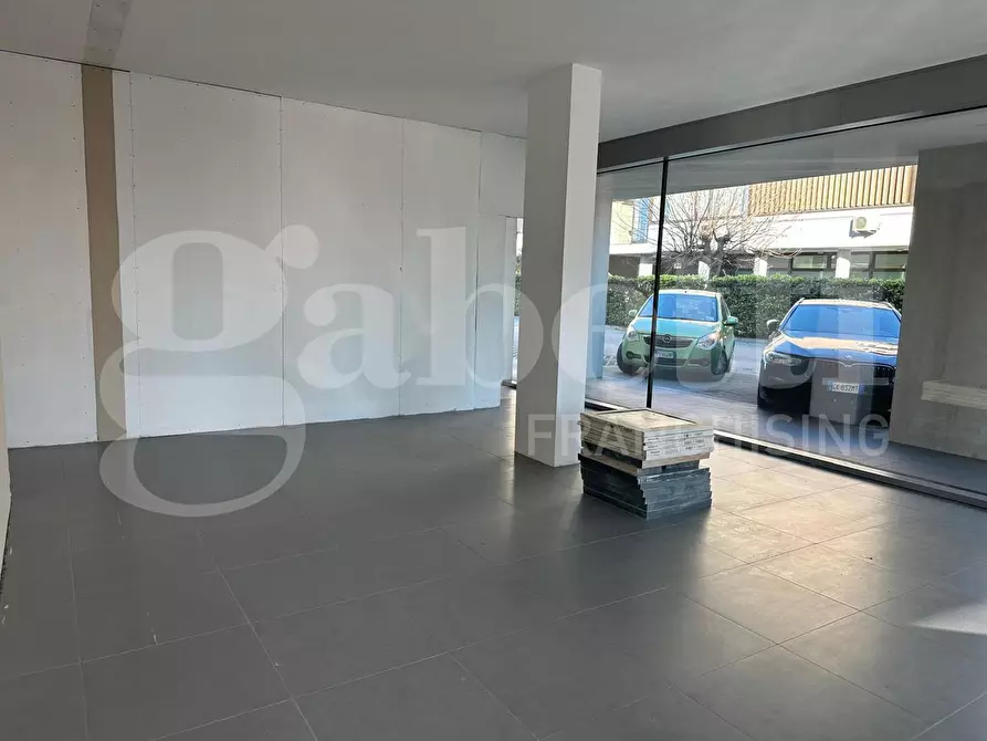 Immagine 4 di Negozio in affitto  in Via Vanzo, 9 a Mogliano Veneto